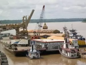 Transportamos cargas em balsa Manaus Porto Velho